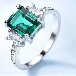 Emerald ring
